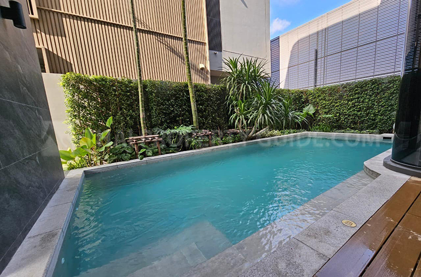 House with Private Pool in Rama 9 