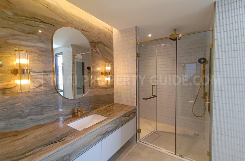 House with Private Pool in Rama 9 