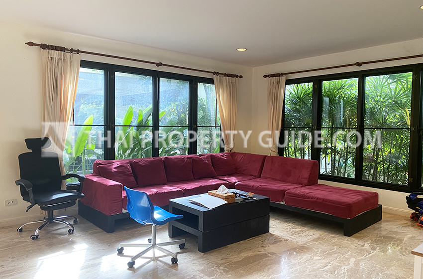 House with Private Pool in Sathorn 
