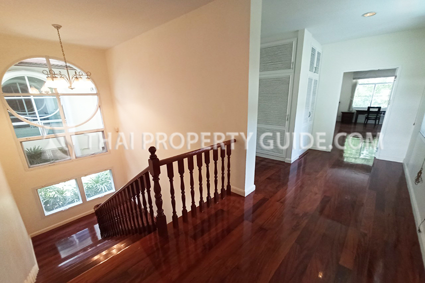 House with Private Pool in Sathorn 