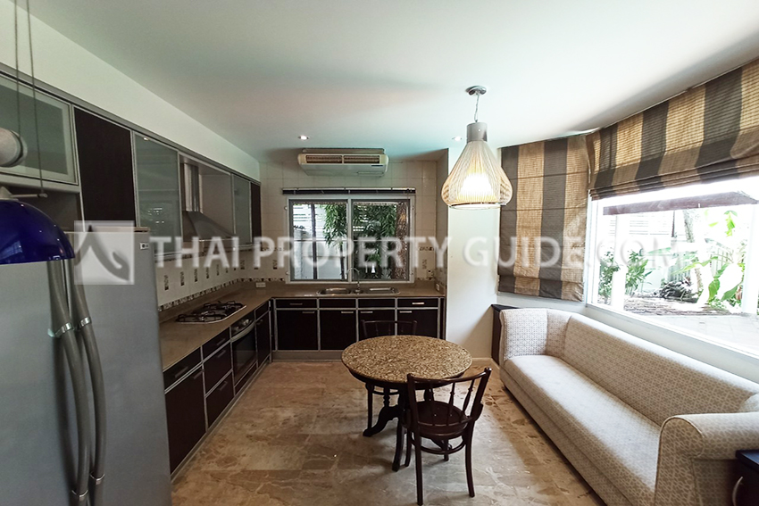House with Private Pool in Sathorn 