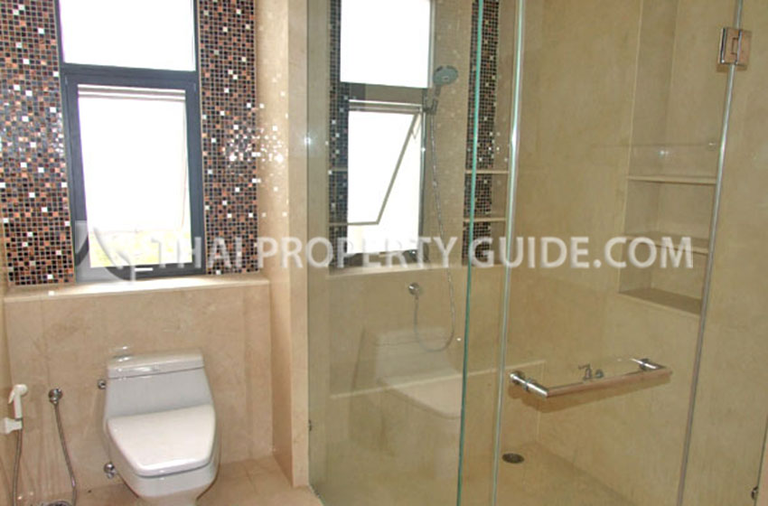 House with Private Pool in Sathorn 