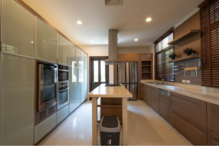House with Private Pool in Sathorn 
