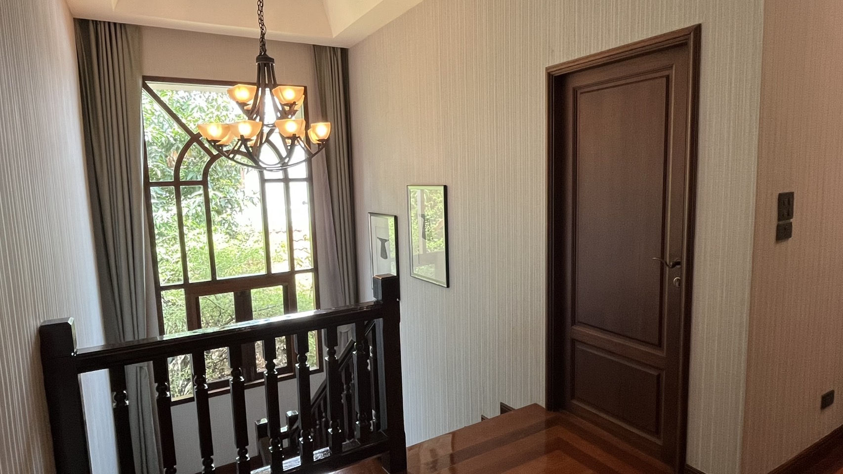 House with Private Pool in Srinakarin 
