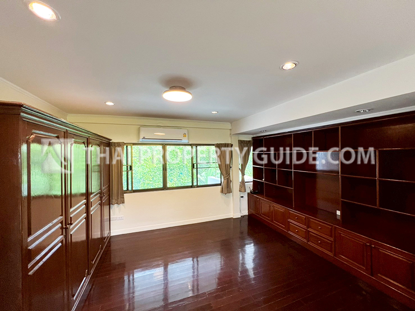 House with Private Pool in Sukhumvit : Panya Village On-Nut 