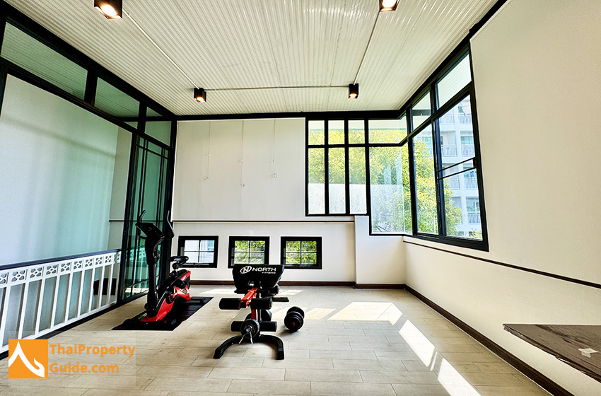 House with Private Pool in Sukhumvit 