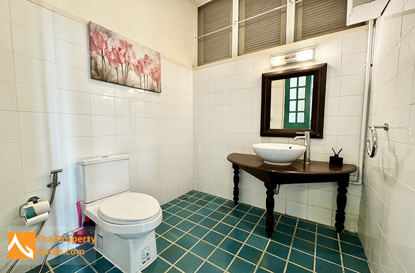 House with Private Pool in Sukhumvit 