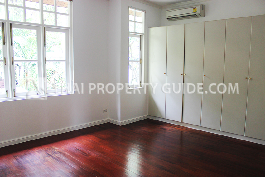 House with Private Pool in Sukhumvit 