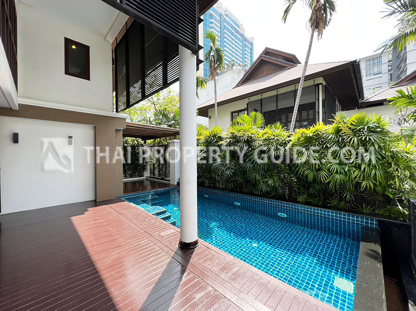 House with Private Pool in Sukhumvit 