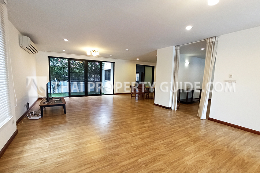 House with Private Pool in Sukhumvit 