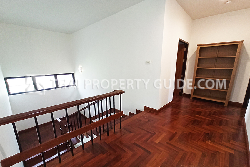 House with Private Pool in Sukhumvit 
