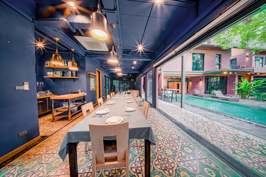 House with Private Pool in Sukhumvit 