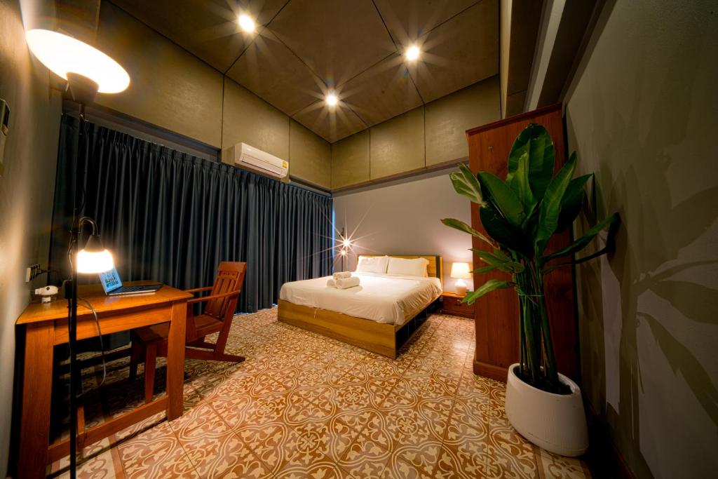 House with Private Pool in Sukhumvit 