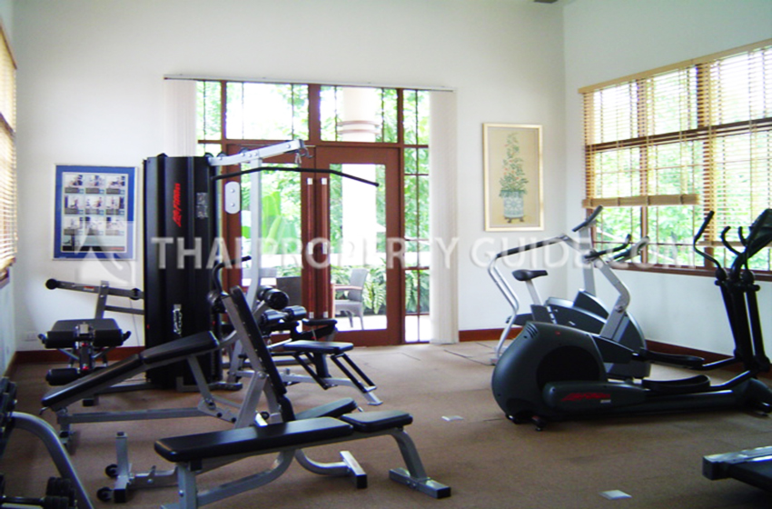 House with Private Pool in Sukhumvit 