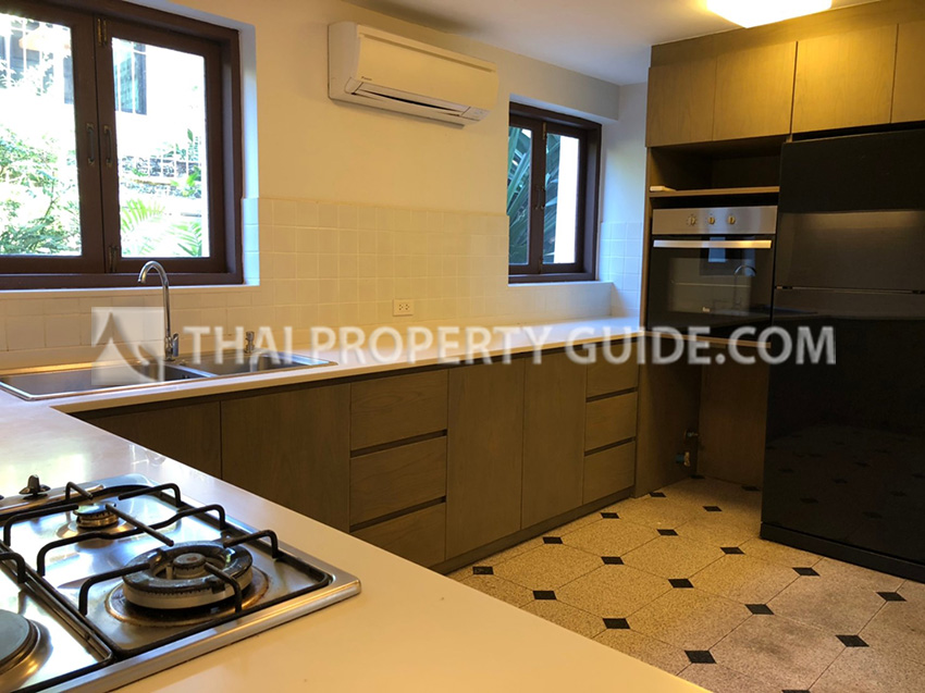 House with Private Pool in Sukhumvit 