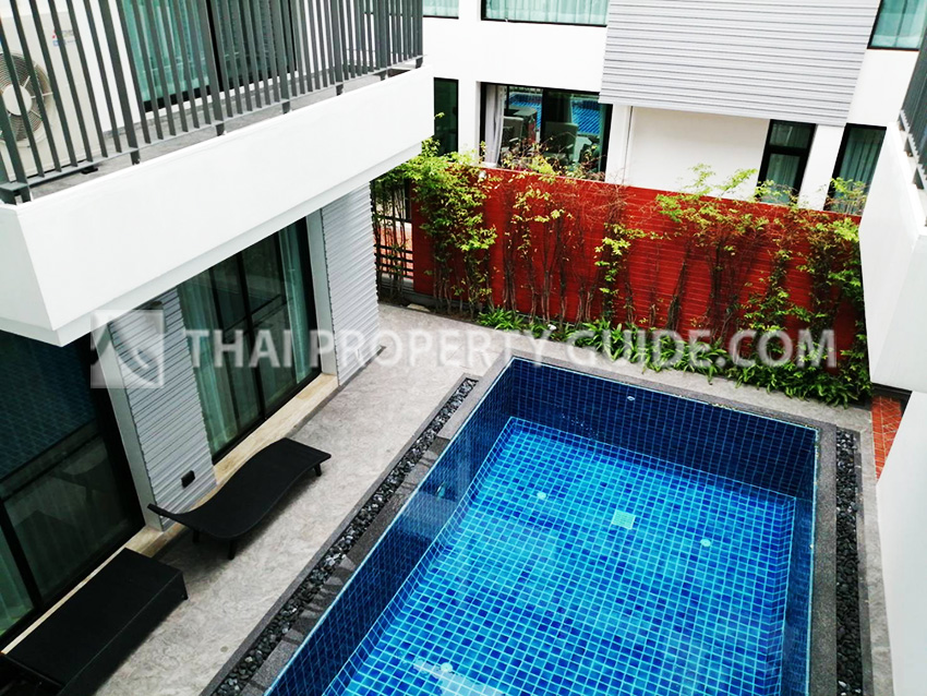 House with Private Pool in Sukhumvit 