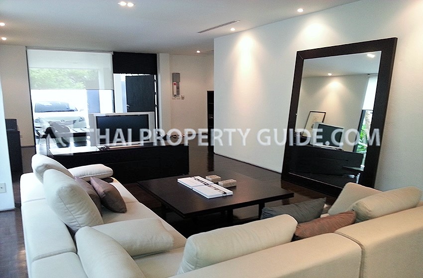 House with Private Pool in Sukhumvit 