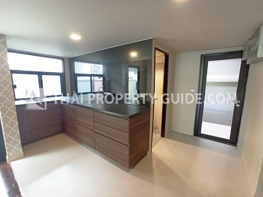 House with Private Pool in Sukhumvit 