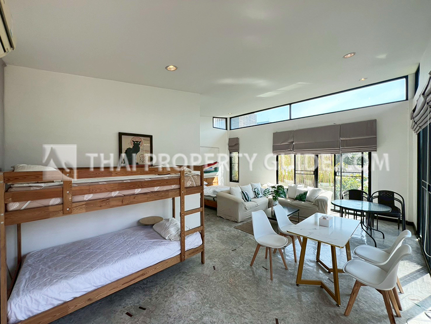 House with Private Pool in Sukhumvit 