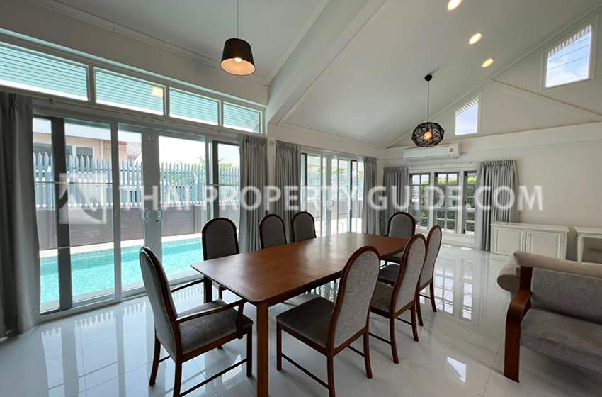 House with Private Pool in Sukhumvit 