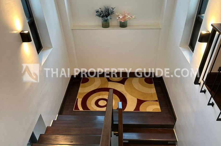 House with Private Pool in Sukhumvit 