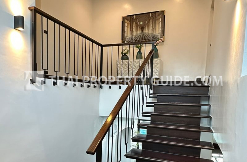 House with Private Pool in Sukhumvit 