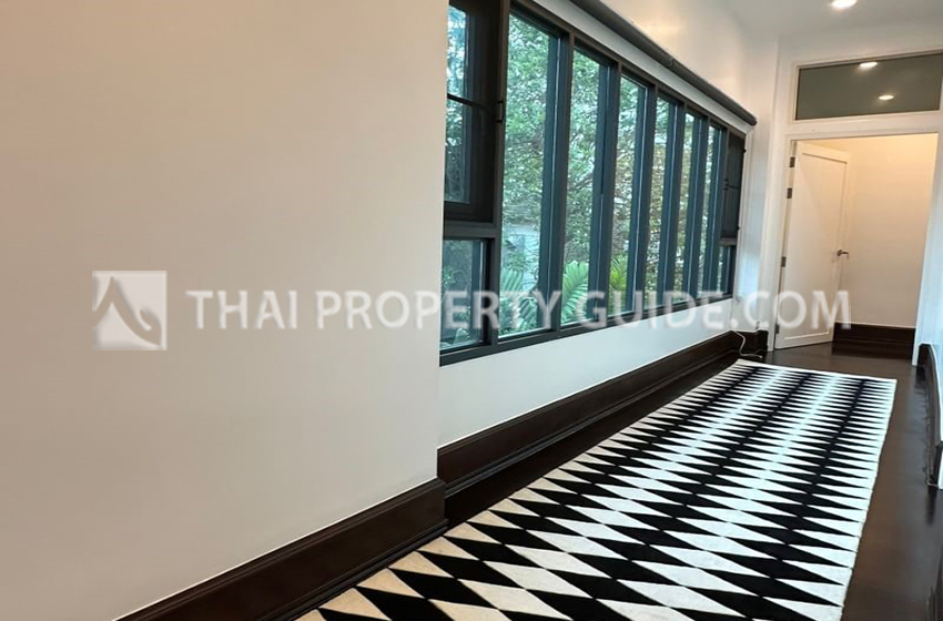 House with Private Pool in Sukhumvit 