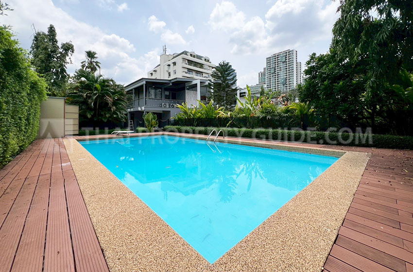 House with Private Pool for rent in Sukhumvit