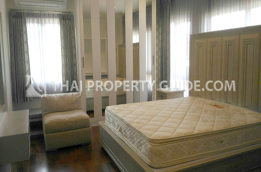 House with Shared Pool in Bangnatrad 