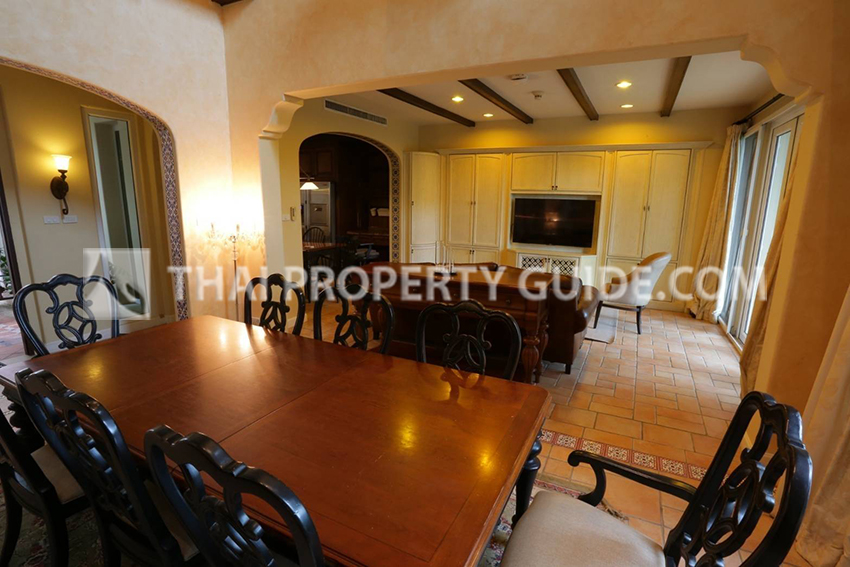 House with Shared Pool in Bangnatrad 