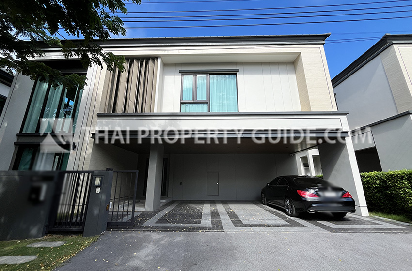 House with Shared Pool for rent in Bangnatrad