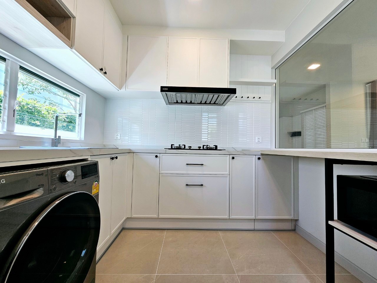 House with Shared Pool in Bangnatrad 