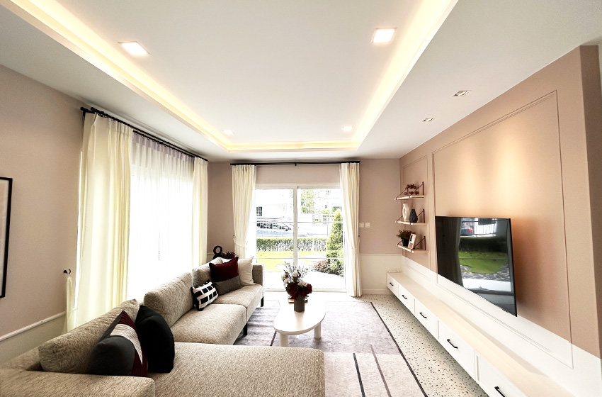 House with Shared Pool in Bangnatrad 