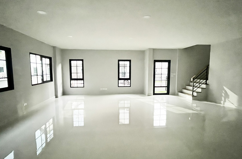 House with Shared Pool in Bangnatrad 