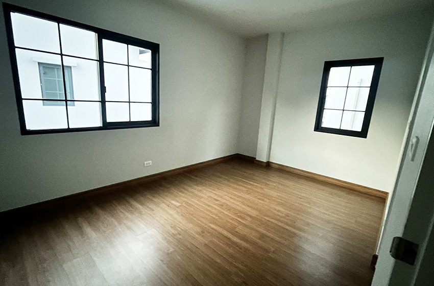 House with Shared Pool in Bangnatrad 