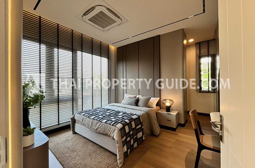 House with Shared Pool in Bangnatrad 