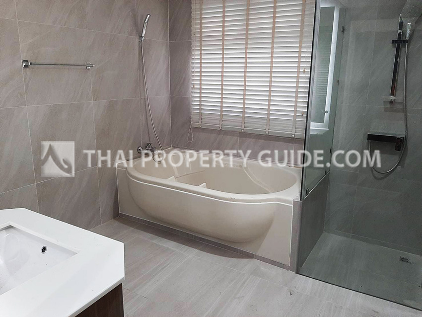 House with Shared Pool in Nichada Thani 