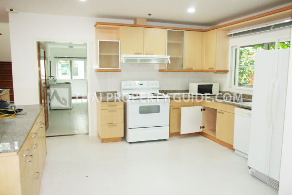 House with Shared Pool for sale in Nichada Thani