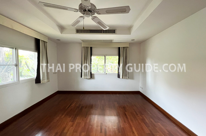 House with Shared Pool in Nichada Thani 