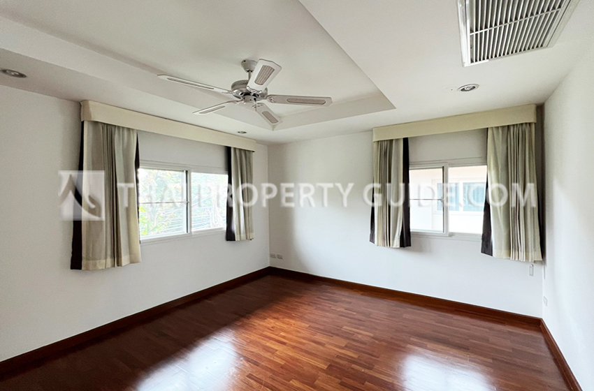 House with Shared Pool in Nichada Thani 