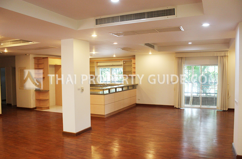 House with Shared Pool in Nichada Thani 