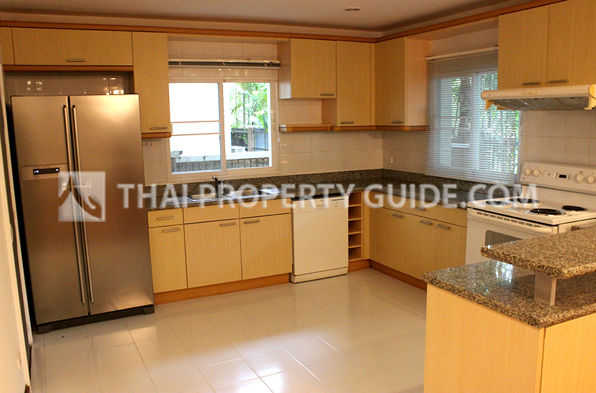 House with Shared Pool in Nichada Thani 