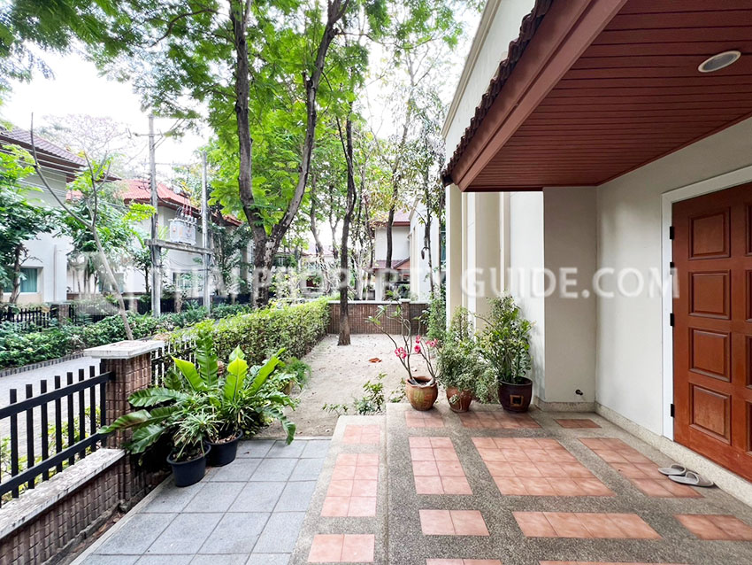 House with Shared Pool in Nichada Thani 