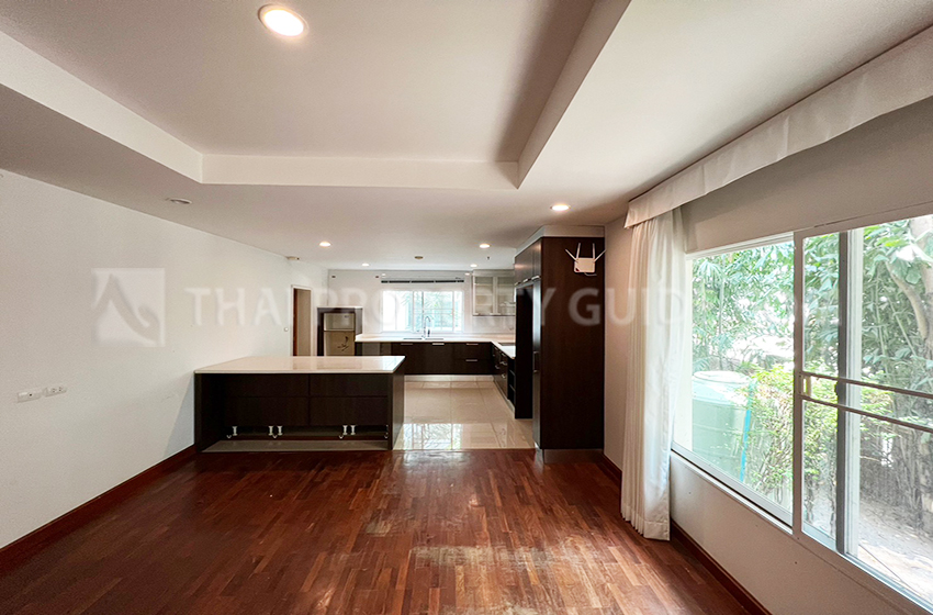 House with Shared Pool in Nichada Thani 