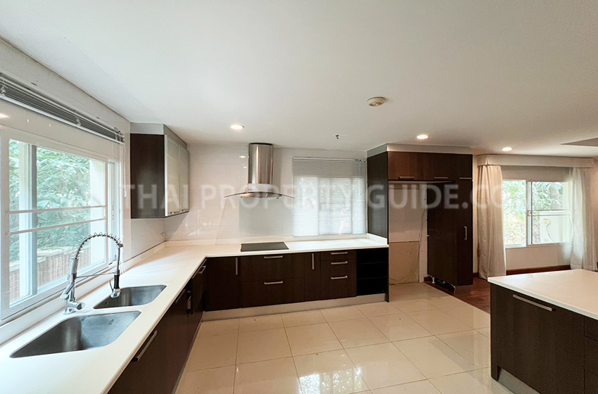 House with Shared Pool in Nichada Thani 