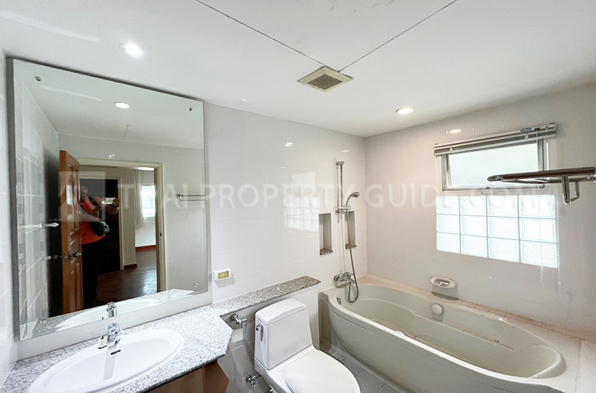 House with Shared Pool in Nichada Thani 