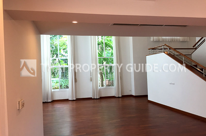 House with Shared Pool in Nichada Thani 