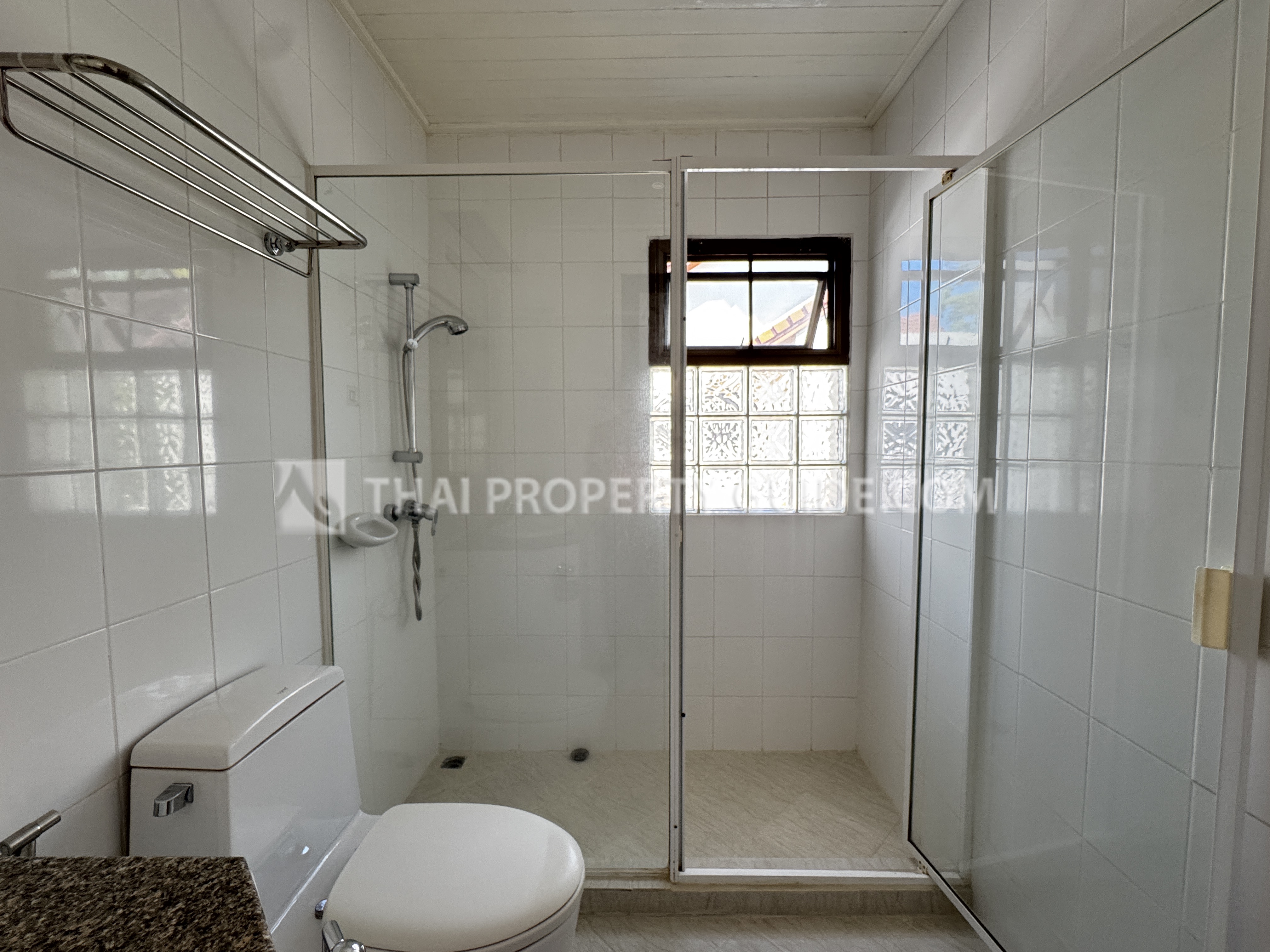 House with Shared Pool in Nichada Thani 