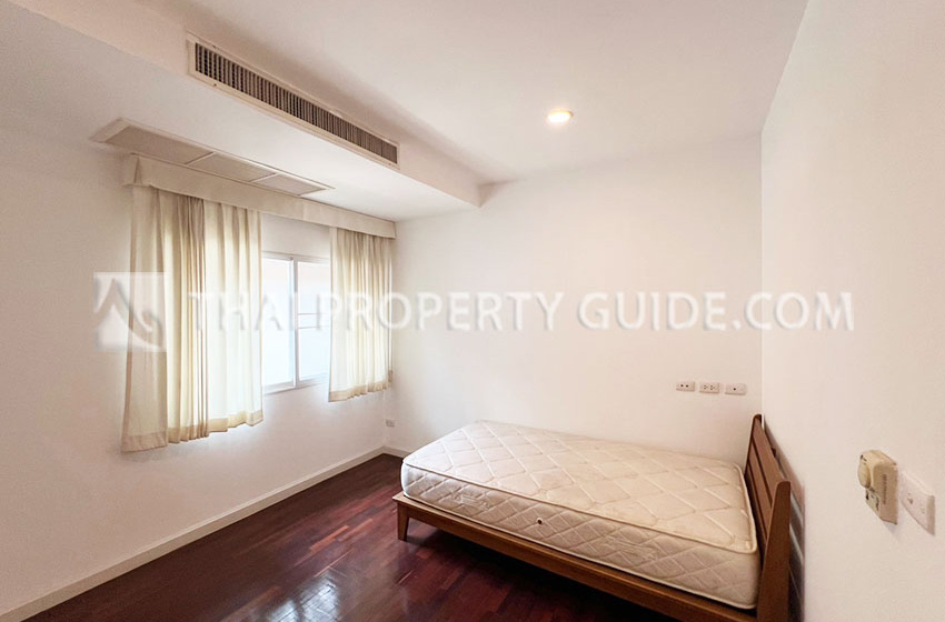 House with Shared Pool in Nichada Thani 