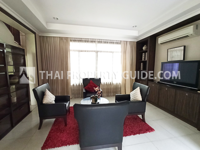 House with Shared Pool in Pattanakarn 